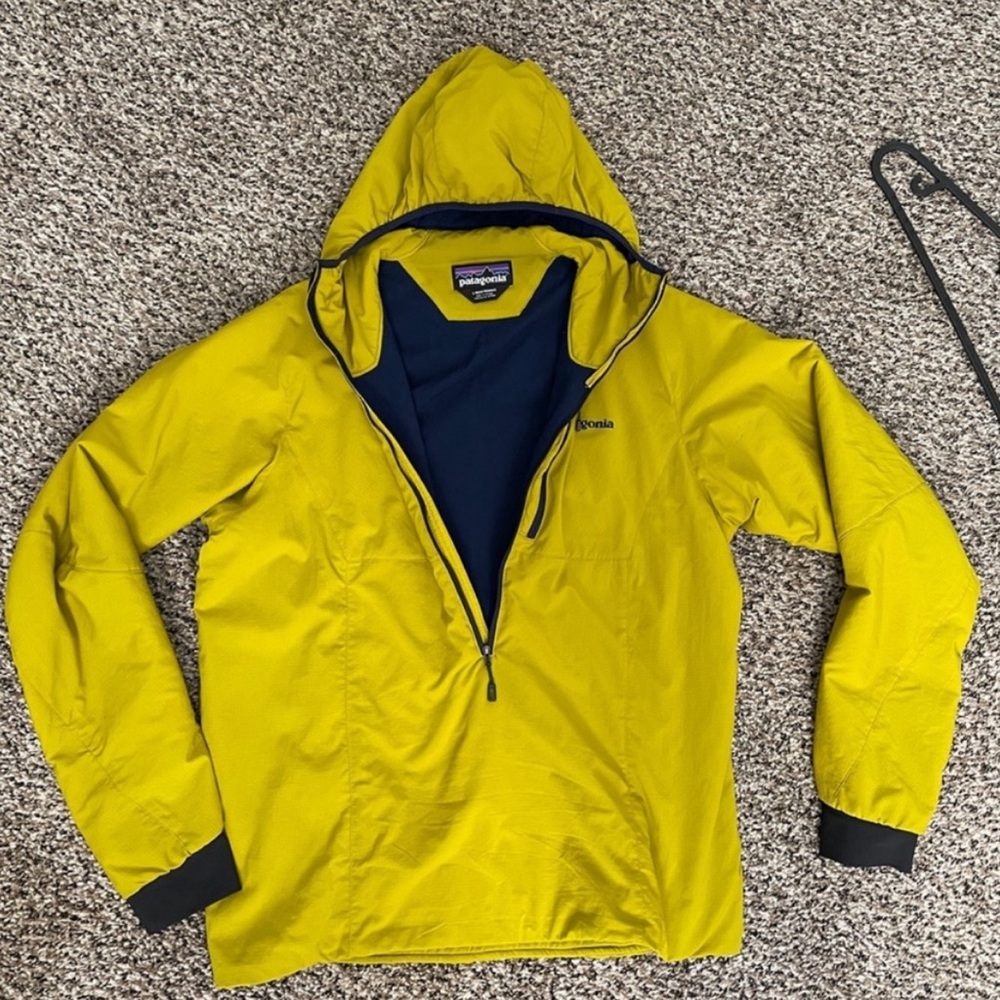 (In Search of) Patagonia Nano Air Hoody (Large)